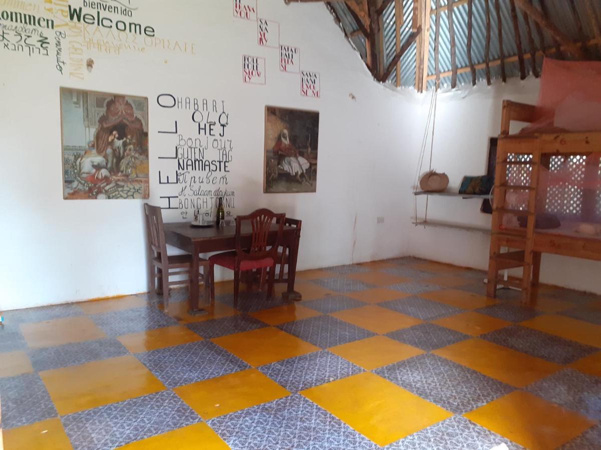 Gecko Nature Lodge Home Of Swahili Divers The Best Dive Center And Famous Gecko Restaurant Verani Экстерьер фото